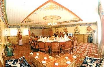 Sun Island 호텔 라사 외부 사진